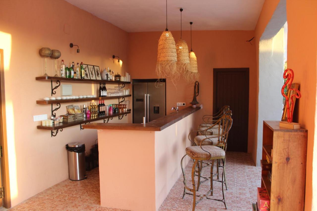 Room In Villa - Beautiful Accommodation At The Heart Of Andalusia プエンテ・ヘニル エクステリア 写真