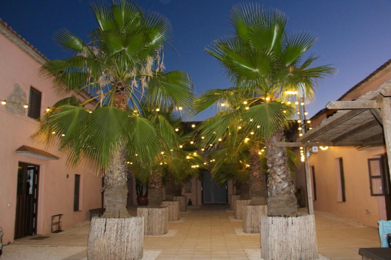 Room In Villa - Beautiful Accommodation At The Heart Of Andalusia プエンテ・ヘニル エクステリア 写真